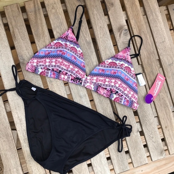 Colorful triangle style bikini top by Arizona Jean Co. removable pads Sz L - Picture 3 of 7